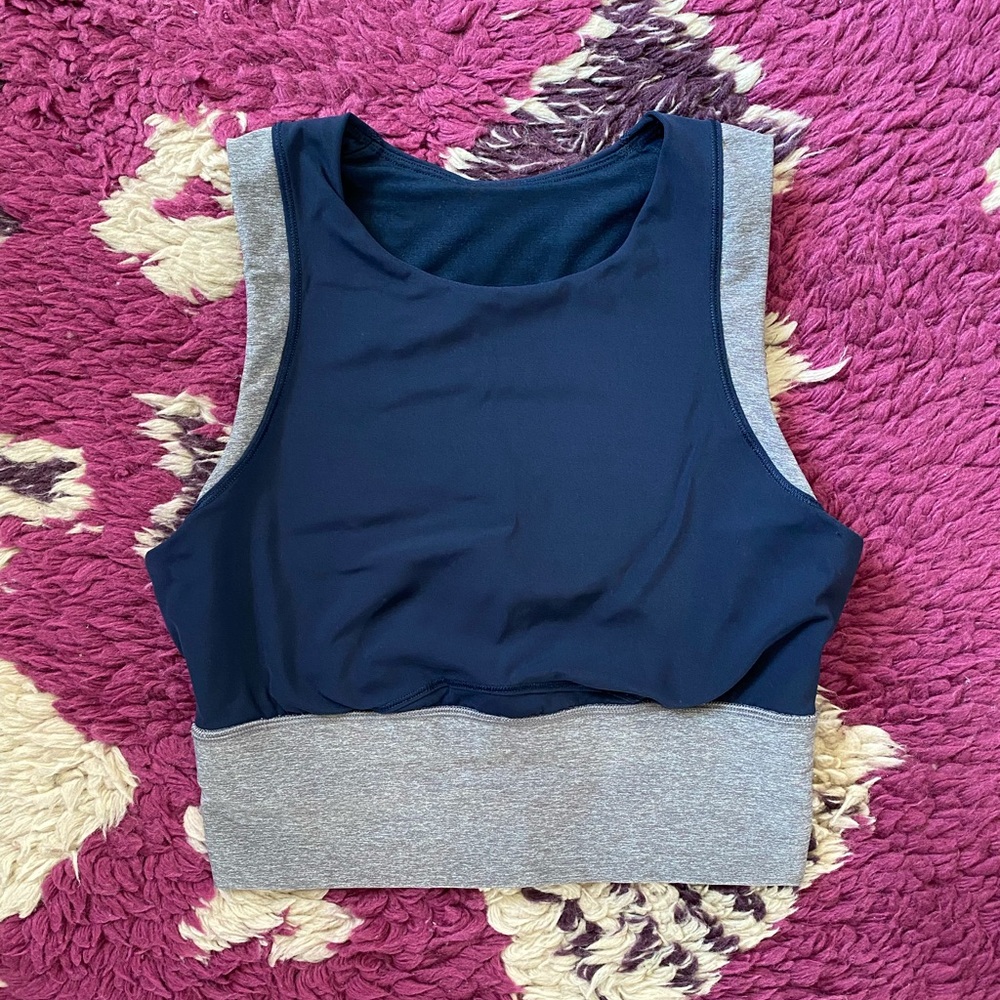 Lululemon Color Block 6 lululemon Long Line Crop Top size 6